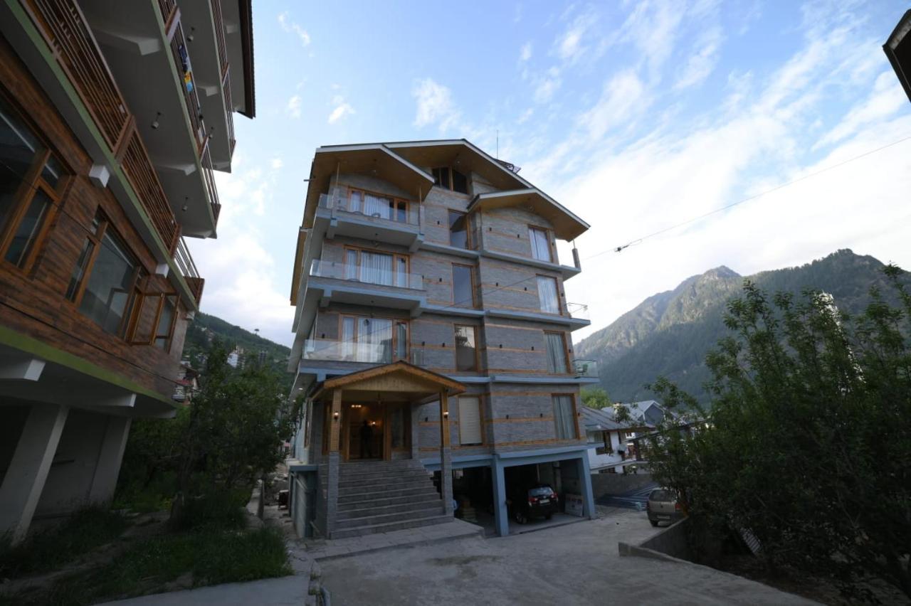 The Village Venue Hotel, Bar & Restaurant
